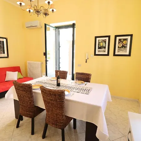 Claras House In أوترانتو